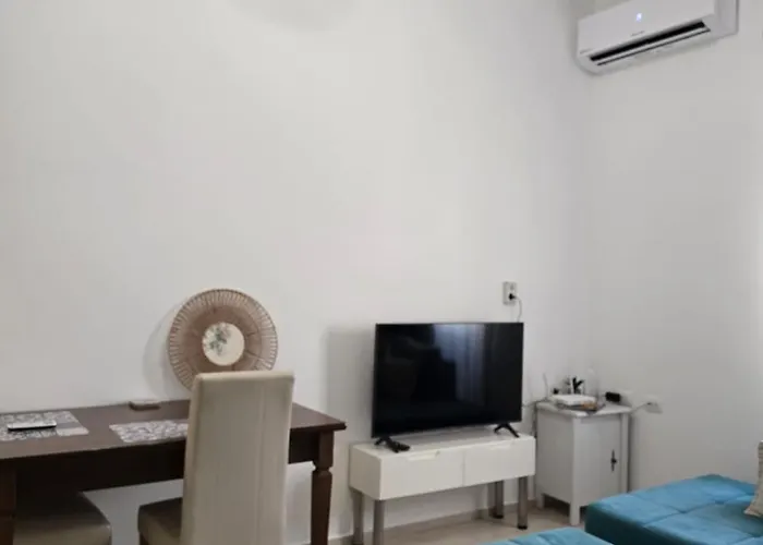 Rona 公寓 地拉那